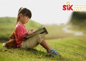 8 cách giúp trẻ thích đọc sách