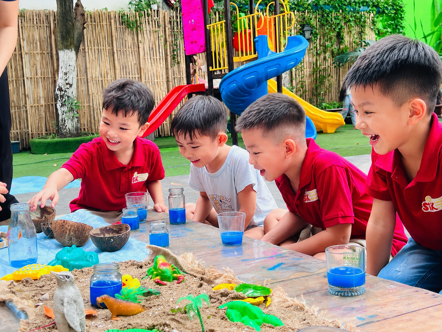 Trẻ khám phá và sáng tạo trong dự án WonderBloom